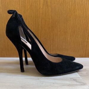 JOAN & DAVID • Dajora Black High Heels - Size 7.5